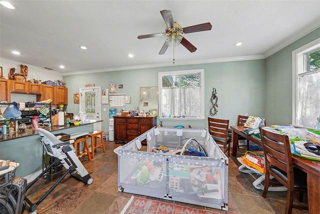 209 DENNISON ROAD, Lutz, FL 33548