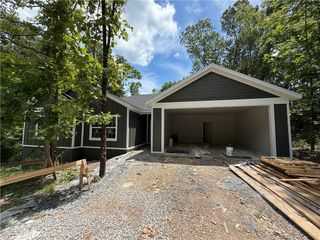 32 Dumfries Drive, Bella Vista, AR 72715
