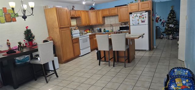 32 E Mountain Creek Drive 24, Grand Prairie, TX 75052