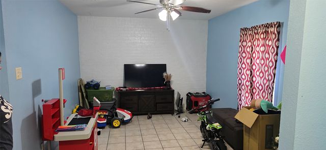 32 E Mountain Creek Drive 24, Grand Prairie, TX 75052