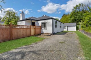 337 100th Street S, Tacoma, WA 98444