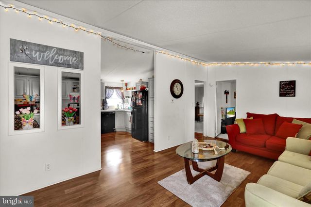102 BRIDLEWOOD CT S, Lancaster, PA 17603