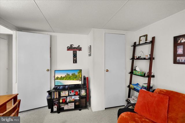 102 BRIDLEWOOD CT S, Lancaster, PA 17603