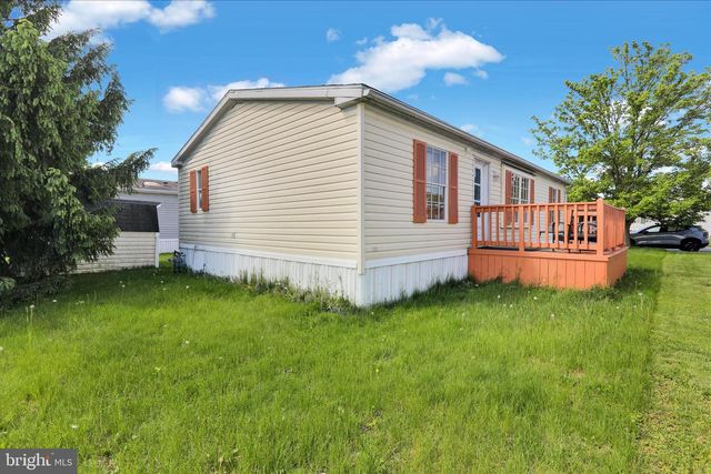 102 BRIDLEWOOD CT S, Lancaster, PA 17603