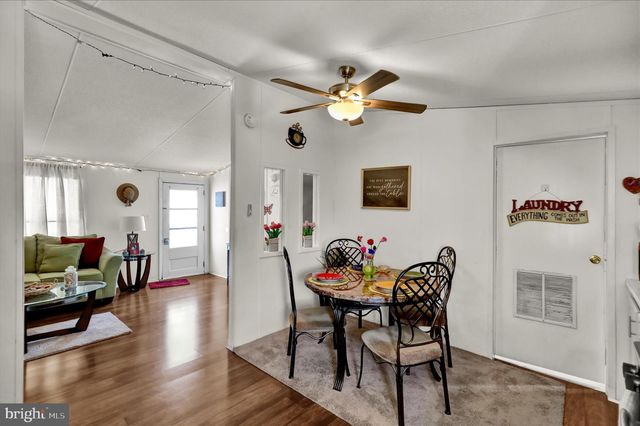 102 BRIDLEWOOD CT S, Lancaster, PA 17603
