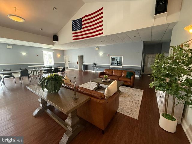 102 BRIDLEWOOD CT S, Lancaster, PA 17603