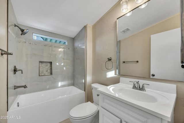 2000 S APACHE Road 220, Buckeye, AZ 85326