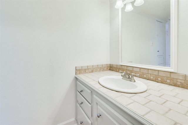2229 Mimosa Drive 9, Houston, TX 77019