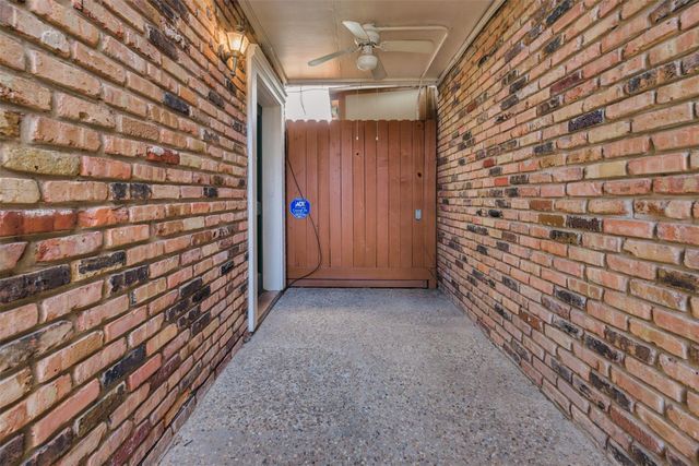 2229 Mimosa Drive 9, Houston, TX 77019