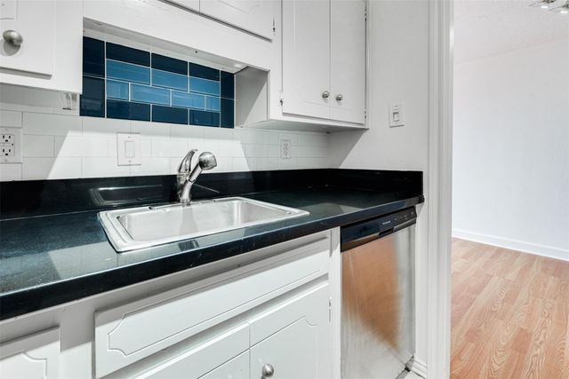 2229 Mimosa Drive 9, Houston, TX 77019