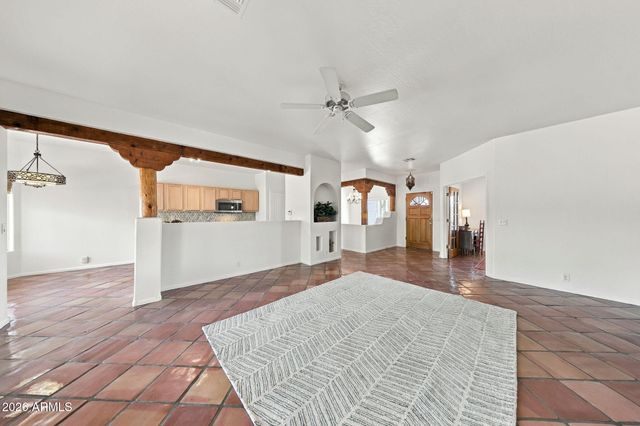 37836 N 4TH Street, Phoenix, AZ 85086