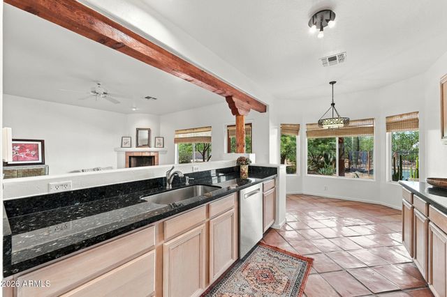 37836 N 4TH Street, Phoenix, AZ 85086