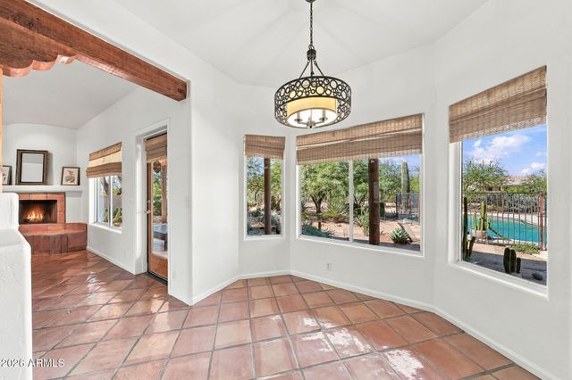 37836 N 4TH Street, Phoenix, AZ 85086