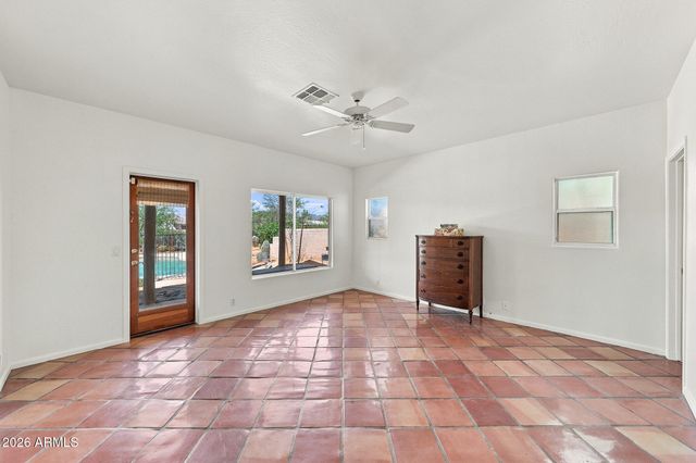37836 N 4TH Street, Phoenix, AZ 85086