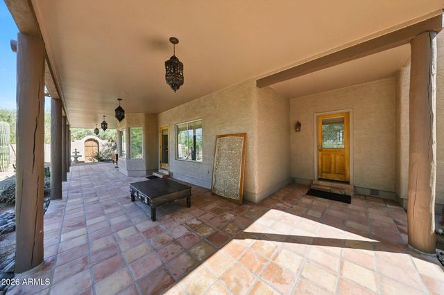 37836 N 4TH Street, Phoenix, AZ 85086