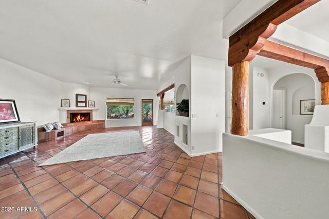 37836 N 4TH Street, Phoenix, AZ 85086