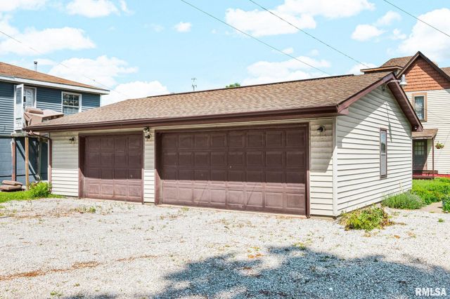 1219 N 4TH Street, Chillicothe, IL 61523