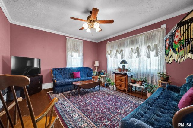 1219 N 4TH Street, Chillicothe, IL 61523