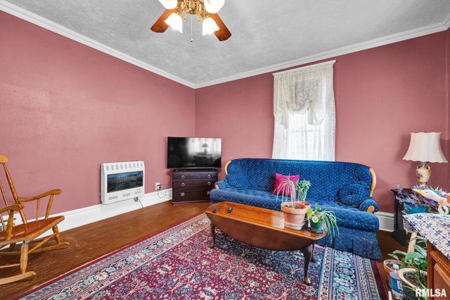 1219 N 4TH Street, Chillicothe, IL 61523