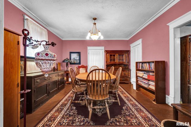 1219 N 4TH Street, Chillicothe, IL 61523
