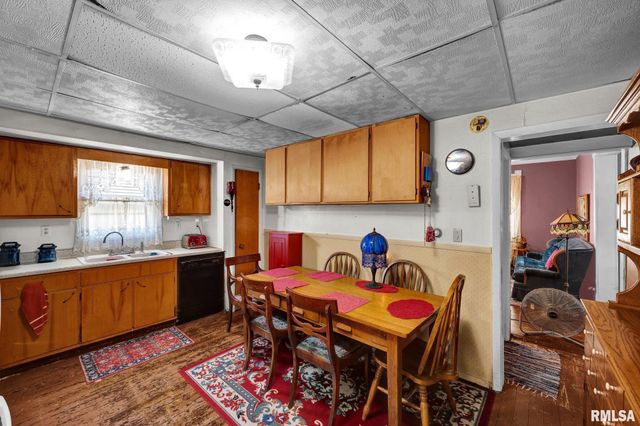 1219 N 4TH Street, Chillicothe, IL 61523