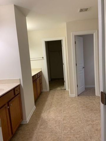 2733 Normandy Ridge, Lawrenceville, GA 30044