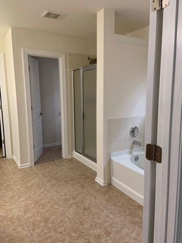 2733 Normandy Ridge, Lawrenceville, GA 30044