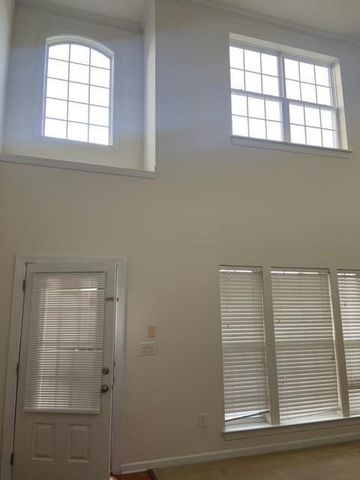 2733 Normandy Ridge, Lawrenceville, GA 30044