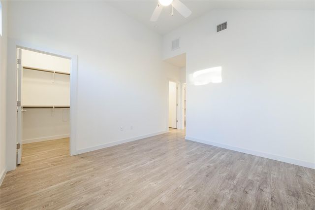 801 N Bluff DR 29, Austin, TX 78745