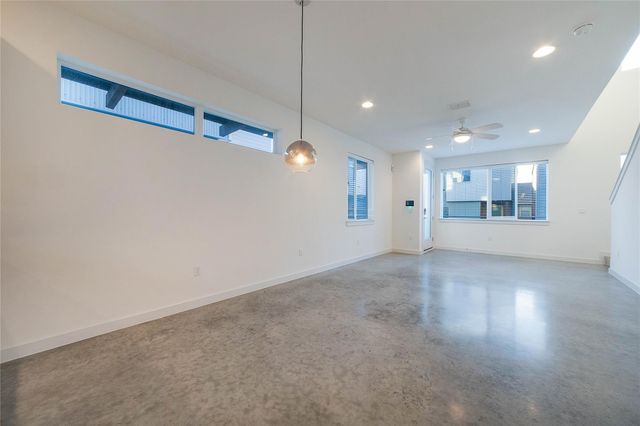 801 N Bluff DR 29, Austin, TX 78745