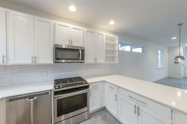 801 N Bluff DR 29, Austin, TX 78745