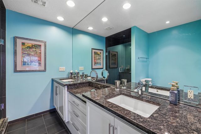 4817 Cedar Drive, West Des Moines, IA 50266