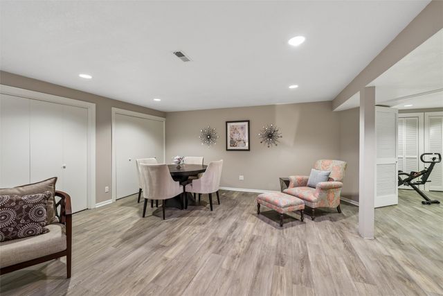 4817 Cedar Drive, West Des Moines, IA 50266