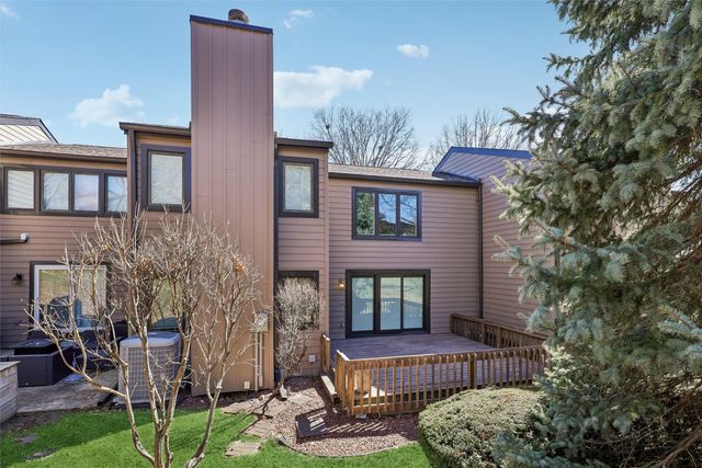4817 Cedar Drive, West Des Moines, IA 50266