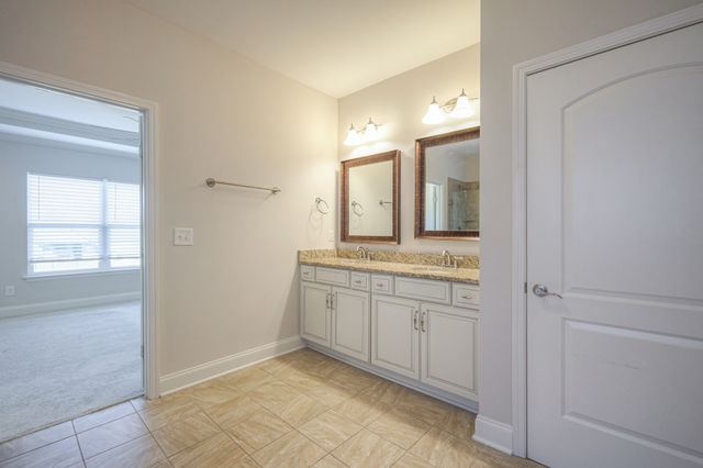 5003 Rizer Point Dr, Franklin, TN 37069