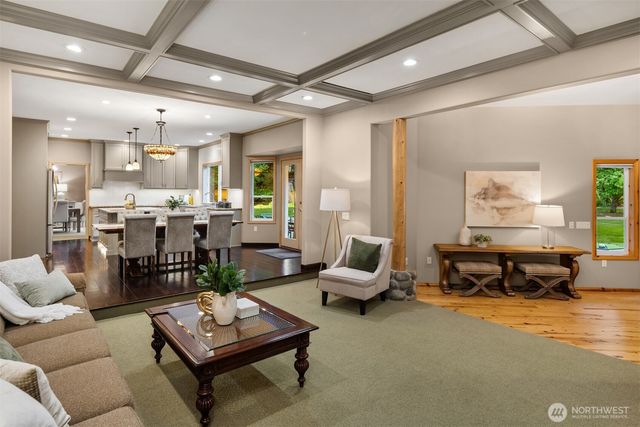 23401 82nd Avenue SE, Woodinville, WA 98072