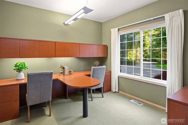 23401 82nd Avenue SE, Woodinville, WA 98072