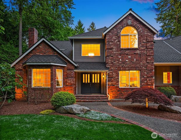 23401 82nd Avenue SE, Woodinville, WA 98072