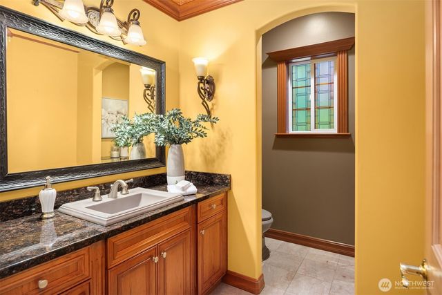 23401 82nd Avenue SE, Woodinville, WA 98072