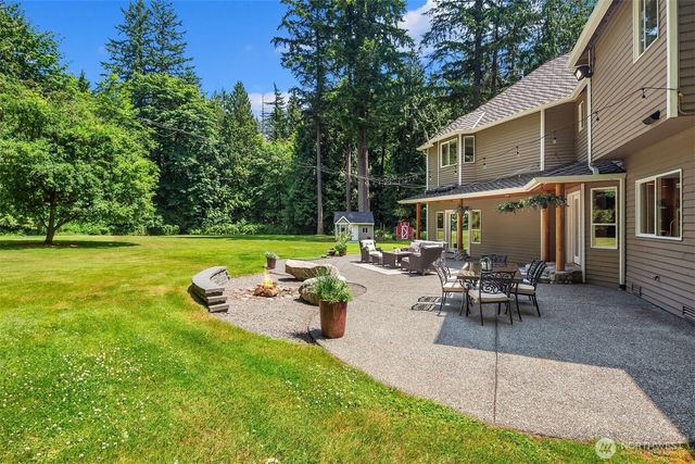 23401 82nd Avenue SE, Woodinville, WA 98072