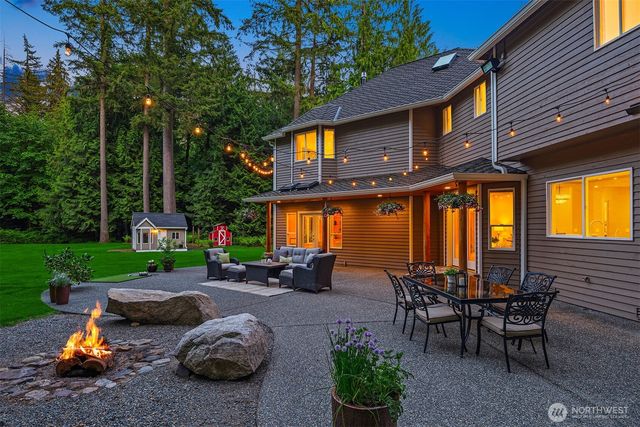 23401 82nd Avenue SE, Woodinville, WA 98072