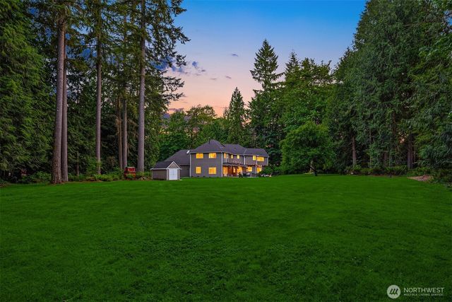 23401 82nd Avenue SE, Woodinville, WA 98072