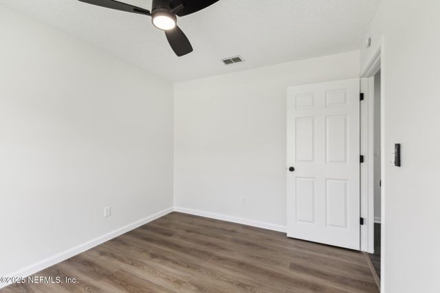 7843 INDIA Avenue, Jacksonville, FL 32211