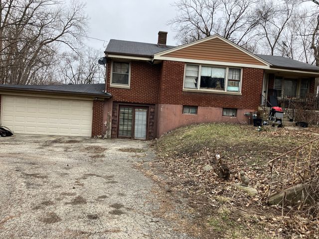 22W130 Irving Park Road, Roselle, IL 60172