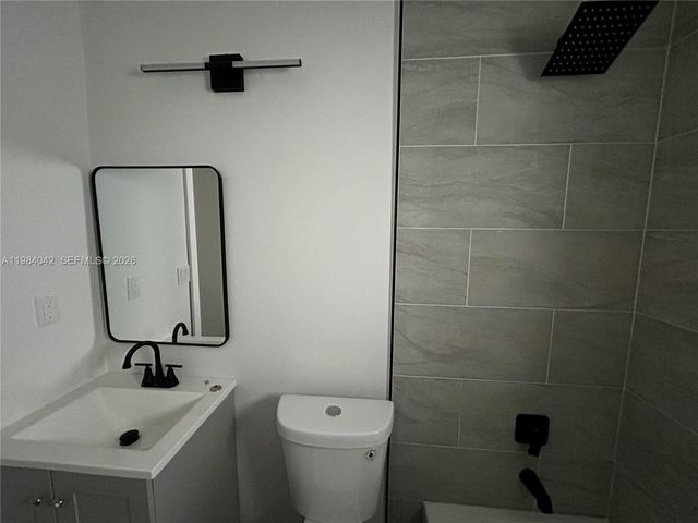 4429 SW 21st St 2, West Park, FL 33023