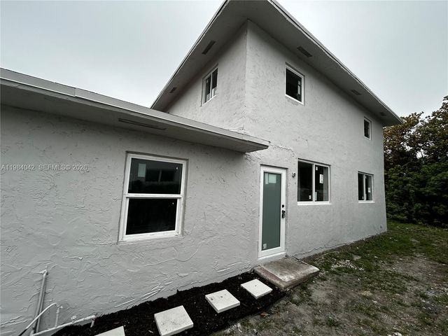 4429 SW 21st St 2, West Park, FL 33023