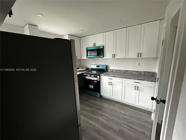 4429 SW 21st St 2, West Park, FL 33023