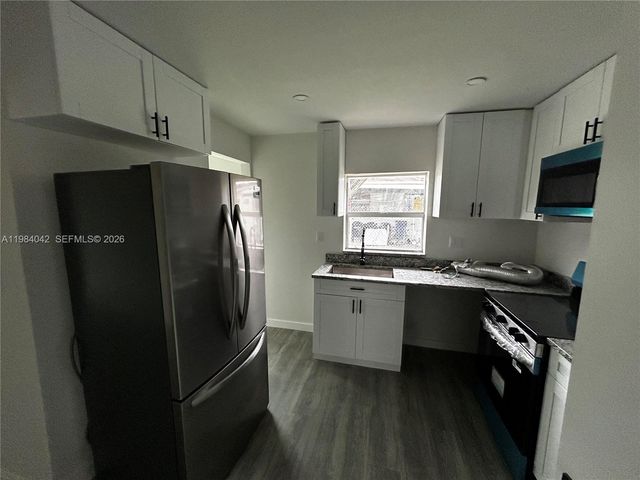 4429 SW 21st St 2, West Park, FL 33023