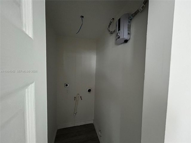 4429 SW 21st St 2, West Park, FL 33023