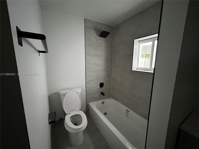 4429 SW 21st St 2, West Park, FL 33023